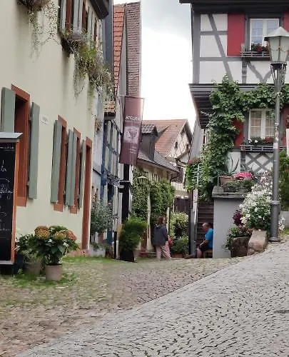 Am Boulevard Apartman *